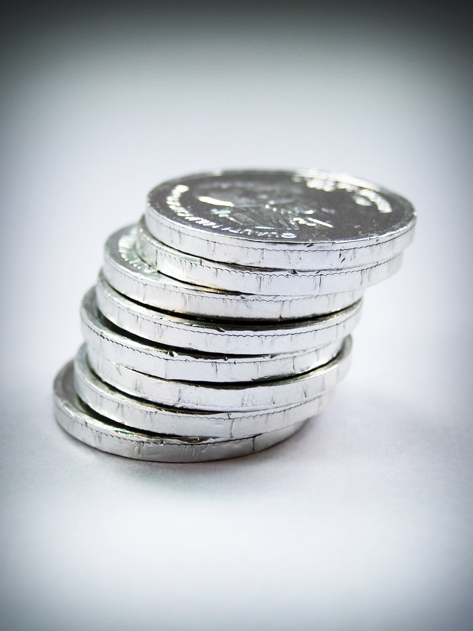 中国黄金股票价格动态及影响因素分析