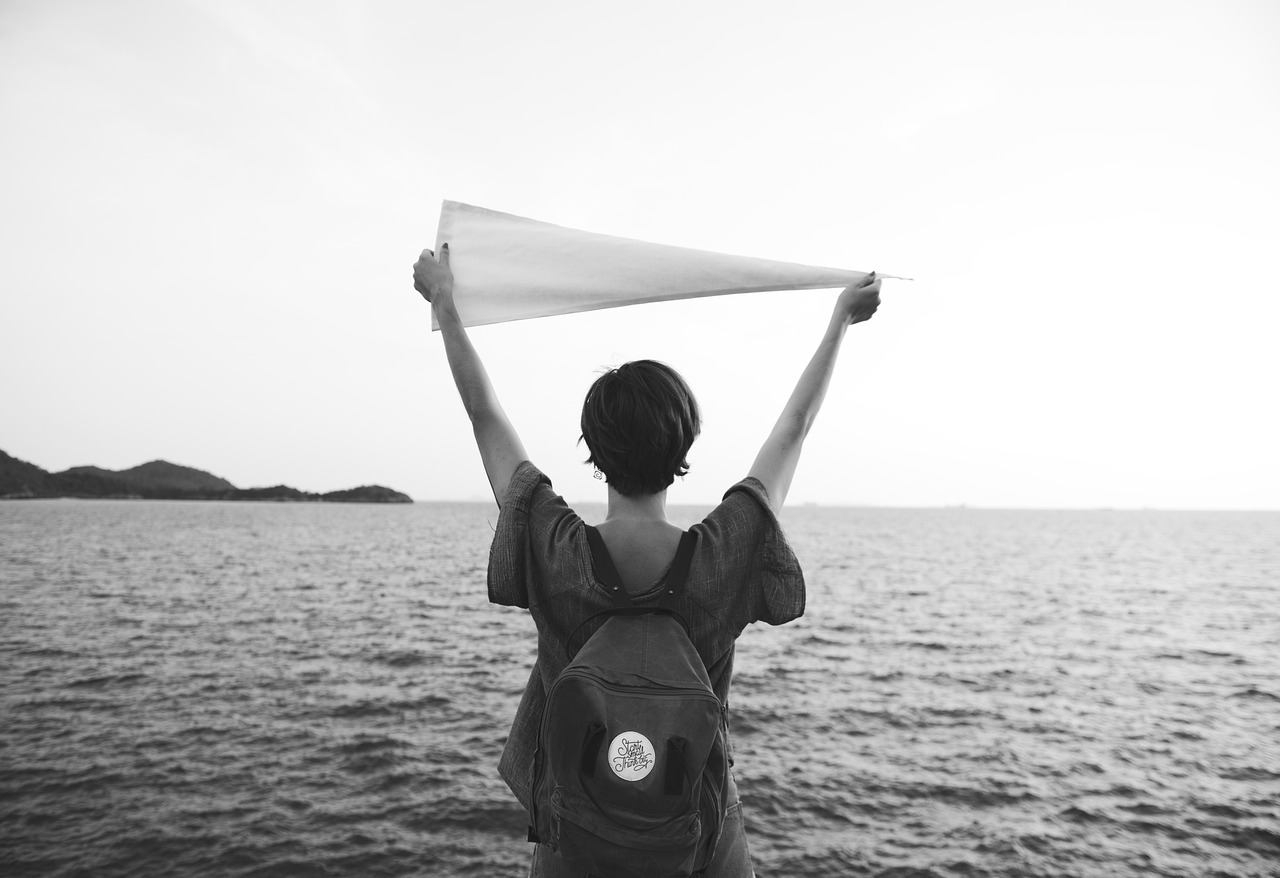 女演员海洋，演绎波澜人生，影视之光照亮荧屏之路