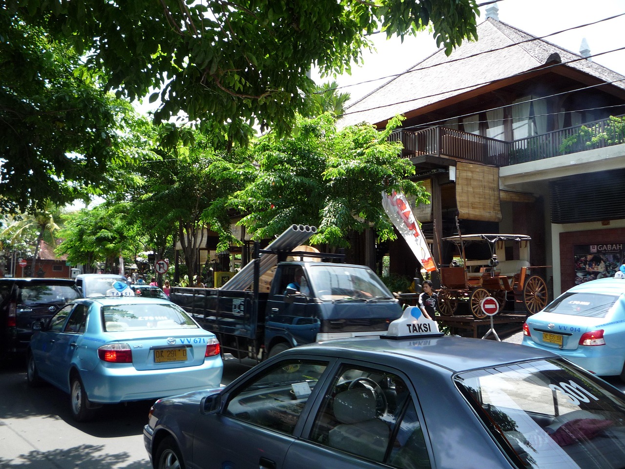深圳市泥头车最新政策通知发布，内容引发关注
